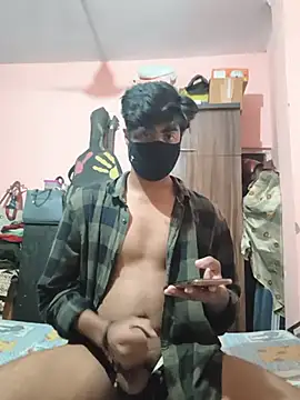 fucker_111 (M twink) - Make me naked