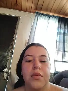 camila897 (F young) - Brinquedos na buceta 👅