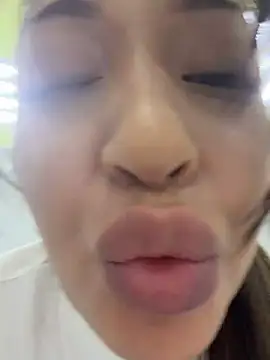 jennxxx- webcam stripchat model stream image