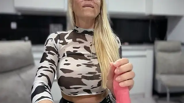 Reyna63 live cam preview