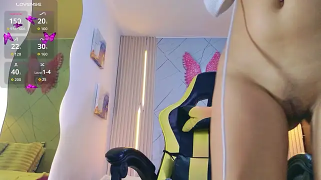 Sara_swift9 live cam on StripChat