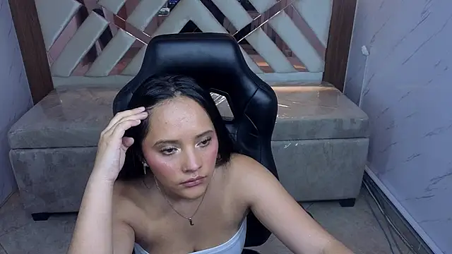 scarlett_monroe_b live cam on StripChat