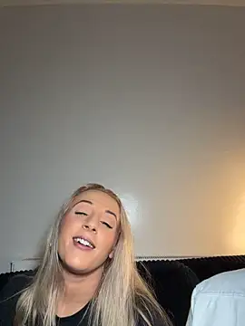 Strongqueen webcam