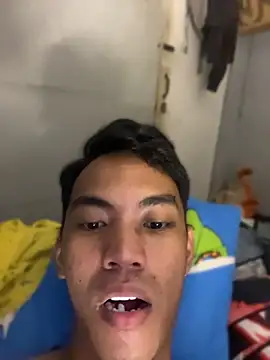 awesome_bryan live cam on StripChat