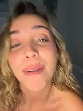 space_couple webcam