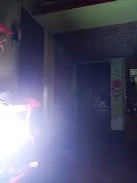 ToxicGirl- live cam preview