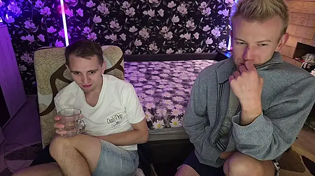Vuitton live sex cam