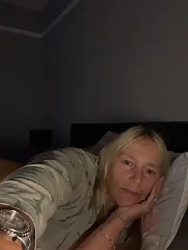 Blondnboujee53 live cam preview