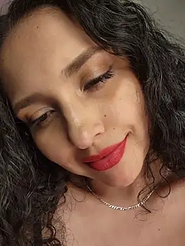 Lucy_Marin webcam