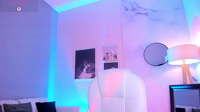 Tiffany_Low webcam stripchat model stream image