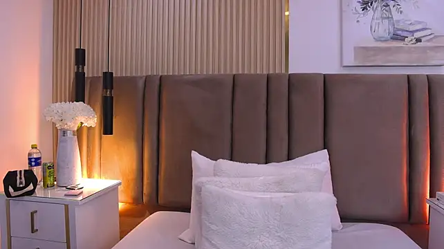 SaraLugo live cam preview