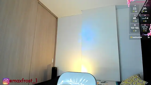 Maxfrost1