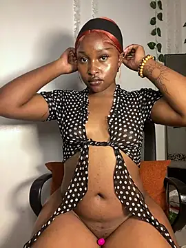 Show webcam en direct avec Ashlleiigh - Jouets Lovense interactifs disponibles