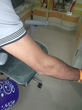 mavin_ (M young) - cum in public nude after 600 token