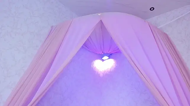 LolaGray__ live cam preview