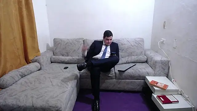 Victor_Maitland live cam on StripChat