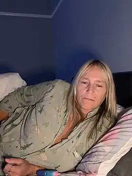 Blondnboujee53 live cam preview