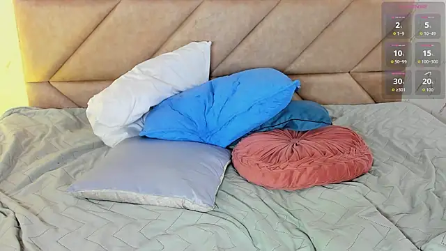 LindsayJohans live cam preview