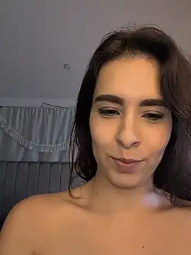 LatinaRoomies webcam