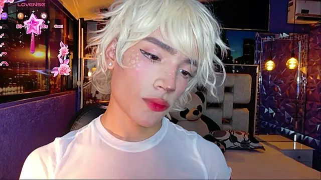 isaac_nova webcam