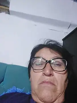 clarita_01 live cam preview
