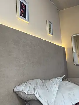 Ambersfoxx live cam preview
