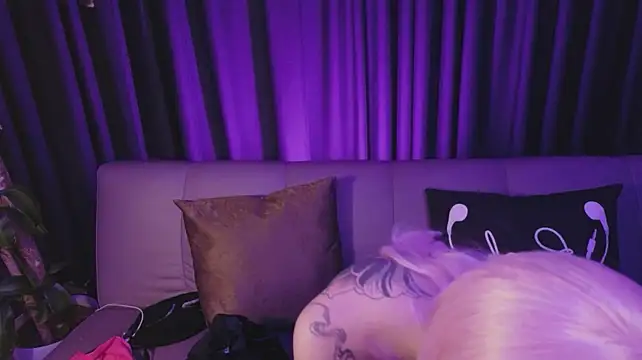amimodee live cam preview