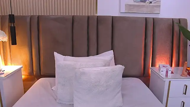 SaraLugo live cam preview