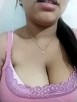 fatineae1 live sex cam