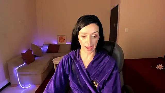 Kristen_Garner live cam on StripChat
