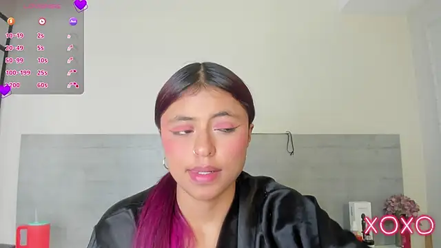 sunnyWhitee live cam preview