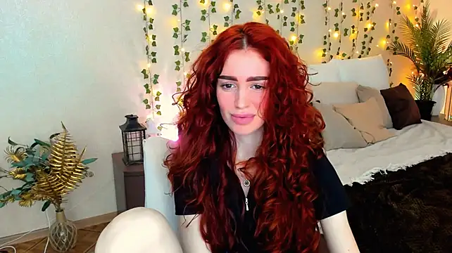 ChristinaConteeree live cam on StripChat