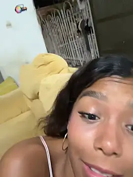 cinnamon_19 live cam preview