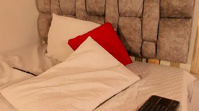 aria_laurent_ live cam preview