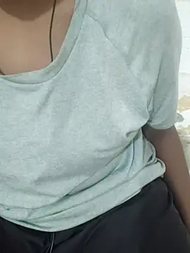 Your_Alinaa live cam on StripChat
