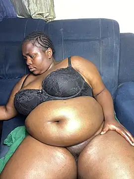 Chubby_ebo live cam on StripChat