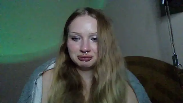 littleangelme live cam preview