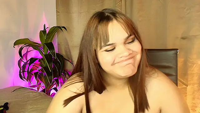 Kiara_Rouse1 live cam preview