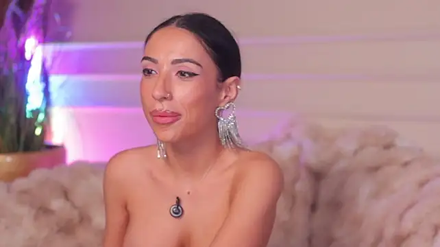 Anais_Bloom