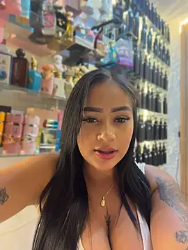 Luisa_Fernandaa live cam preview