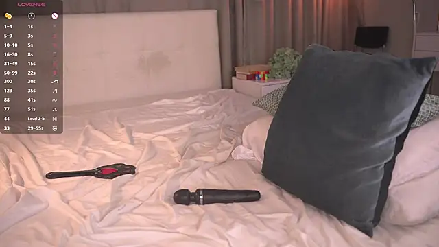 HuldaAutman live cam preview