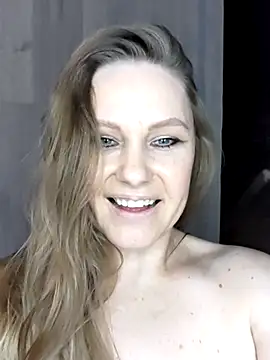 SexyMichellexo live cam on StripChat