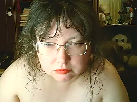 CarrieQPeach live cam on StripChat