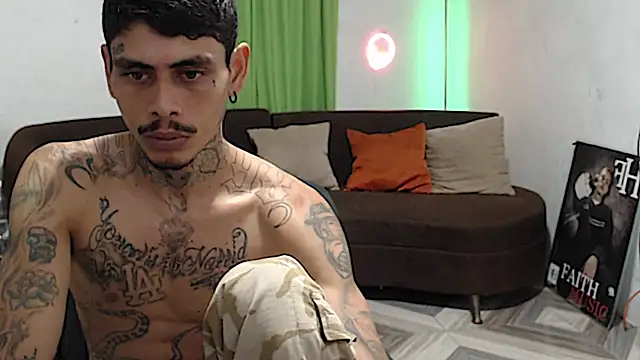 alpha_zom