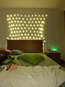 hotbrunettemass webcam