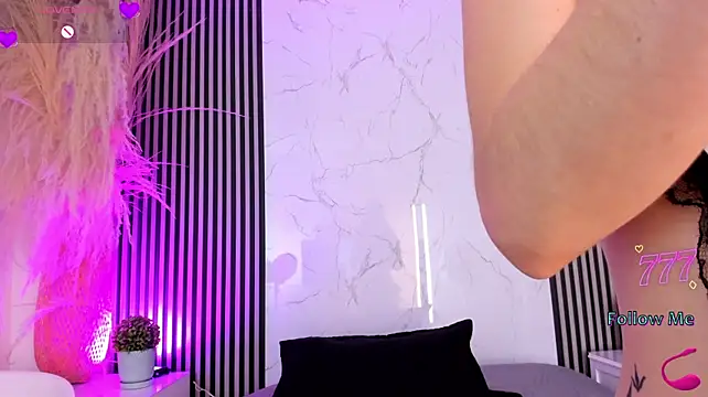 CarlySommers live cam on StripChat