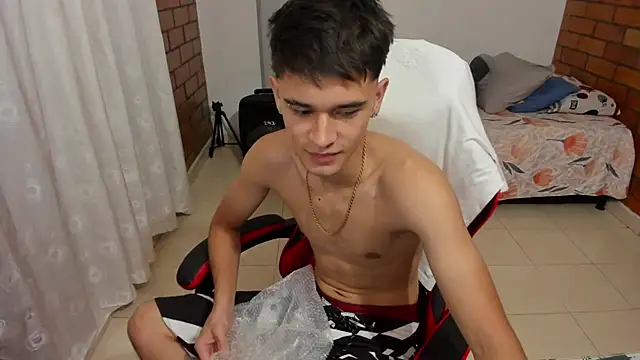 Aron_Boyy