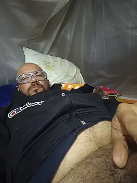 Zestudiosx live cam on StripChat