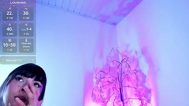 TifanyWhite_ live cam on StripChat