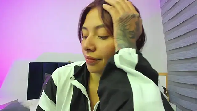 melanie_roux__